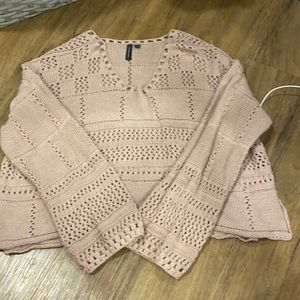 Women’s sweater/shirt